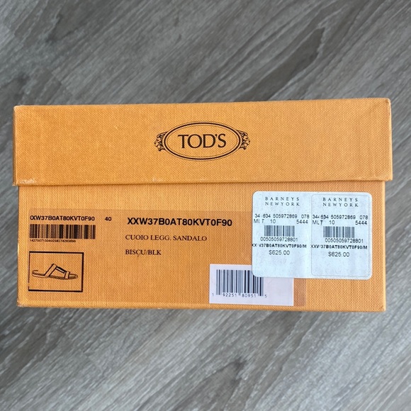 Tod’s leopard calf hair & black leather sandals. $ Firm - Picture 7 of 13